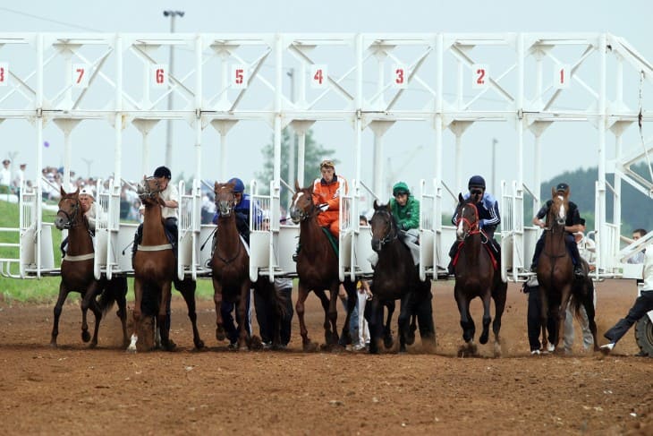 Jockeys of Distinction: Celebrating Grand National Achievements