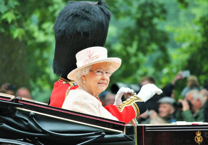 Statue of Queen Elizabeth II aboard her favorite horse